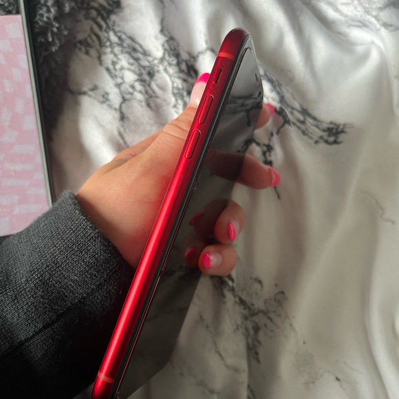 iphone xr red - Picture 2 of 9